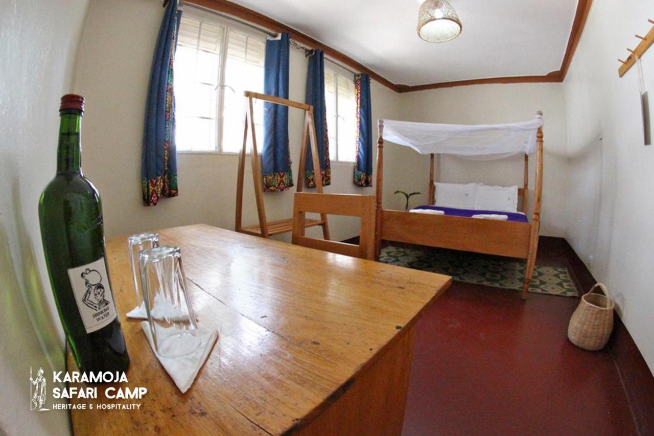 Kara-Tunga Safari Camp Bed & Breakfast Moroto ภายนอก รูปภาพ