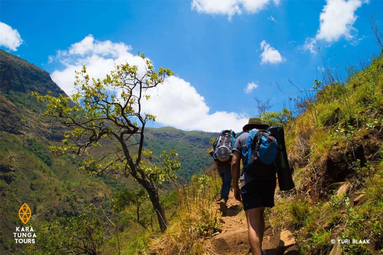 Kara-Tunga Safari Camp Bed & Breakfast Moroto ภายนอก รูปภาพ